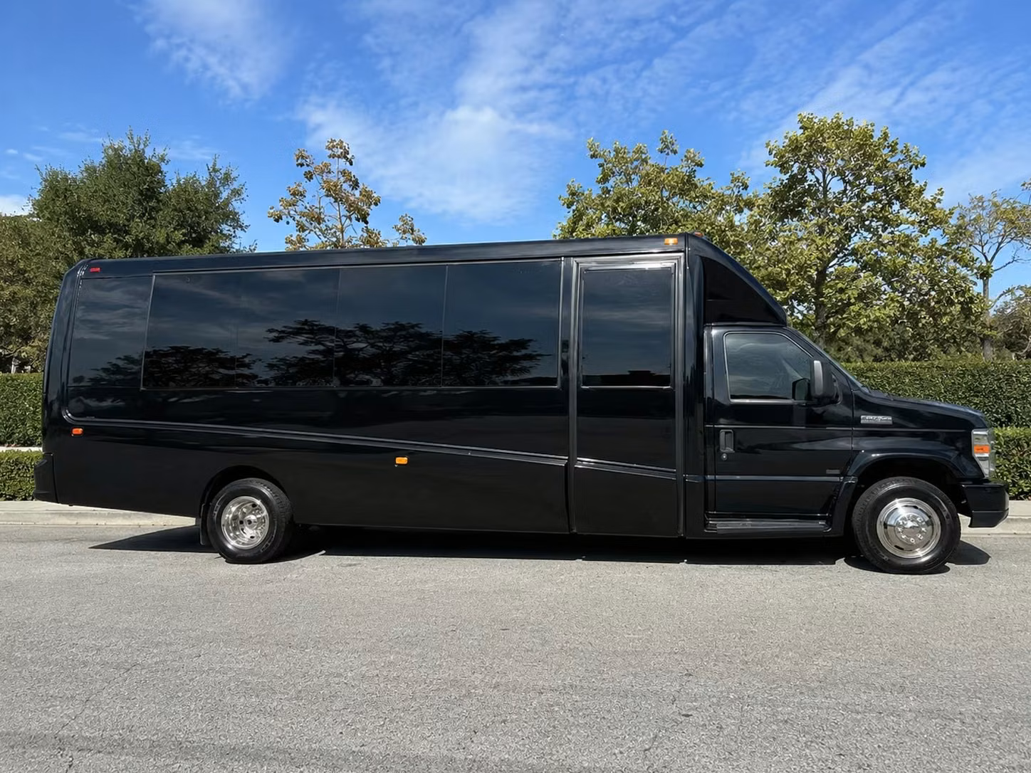 15 passenger minibus
