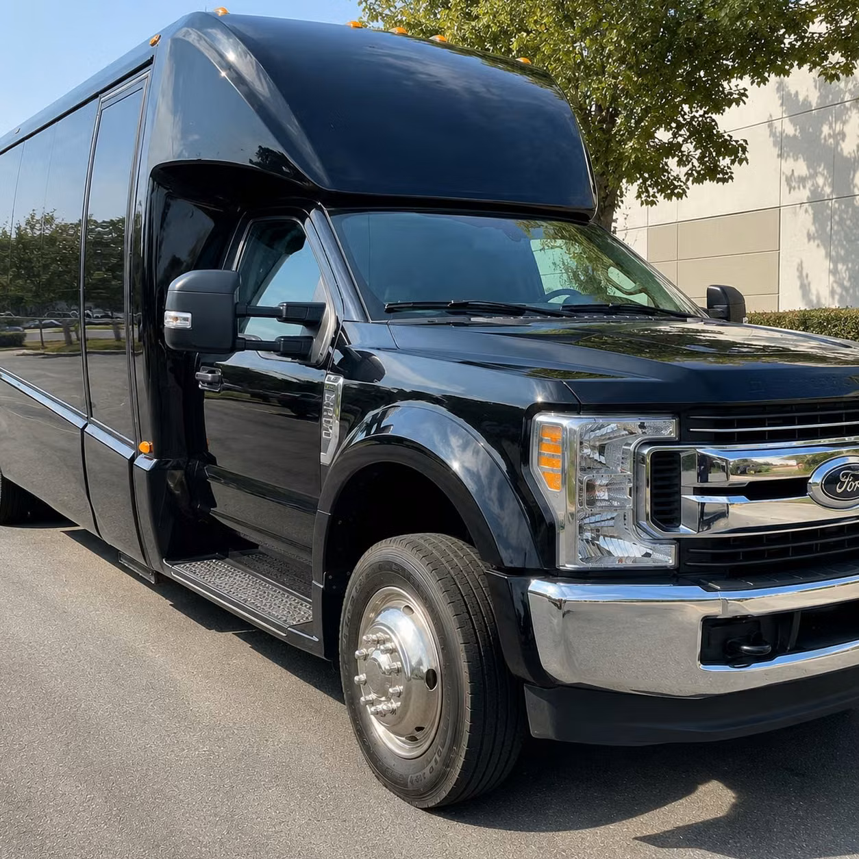 18 passenger minibus